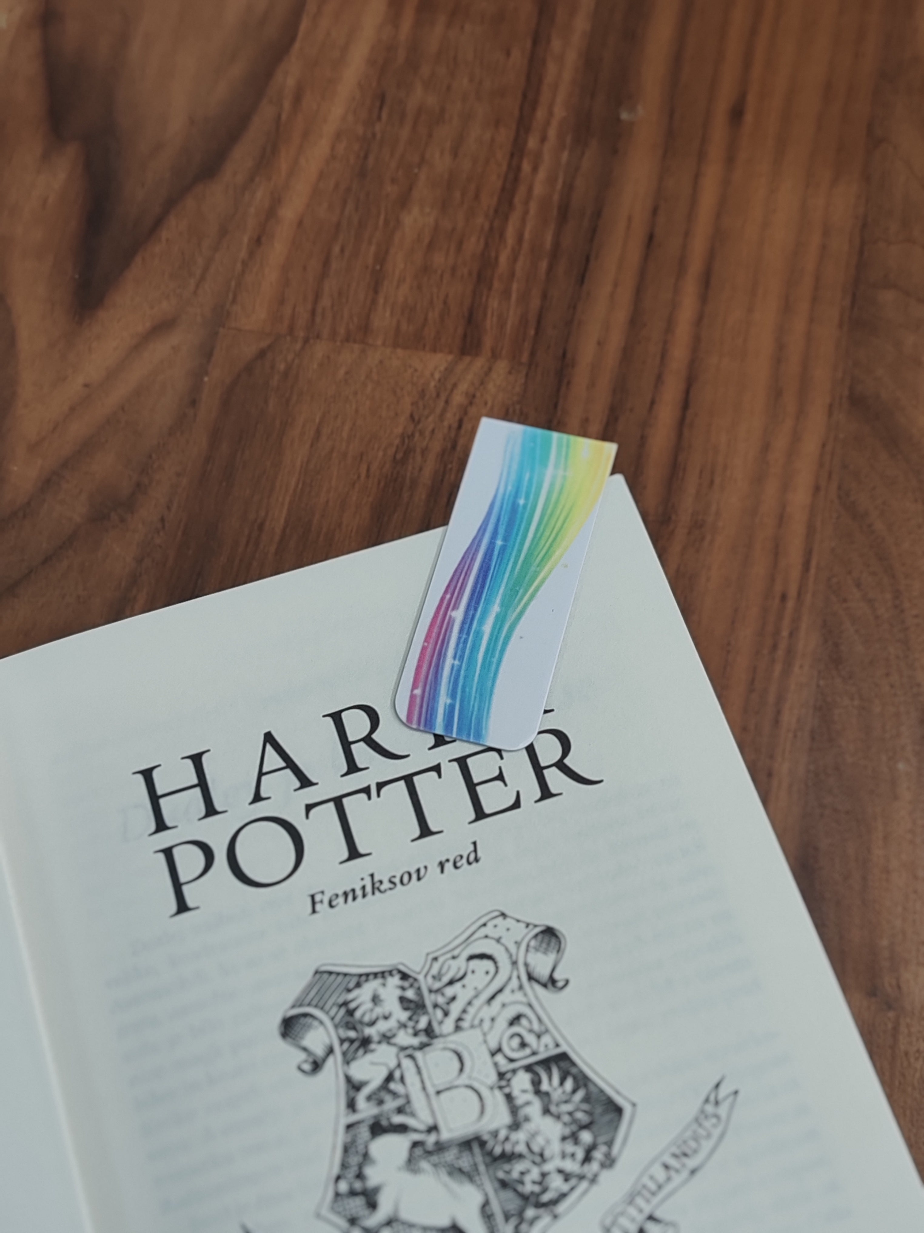 Magnetni knjižni označevalnik